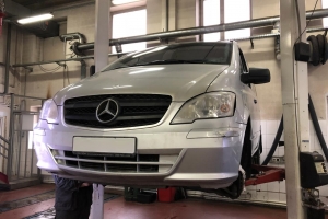 Замена термостата Mercedes Vito - изображение 2